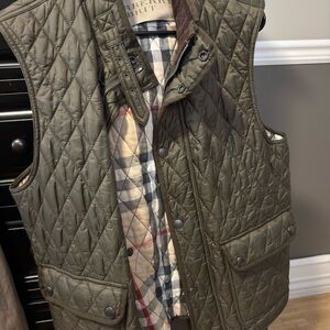 Burberry Men's Green Quilted Vest